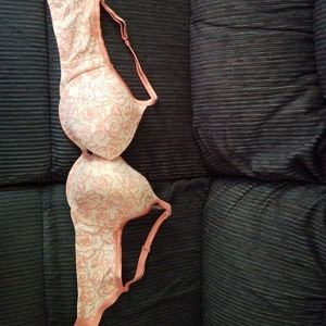 NWT Cacique Push Up Plunge Bra
